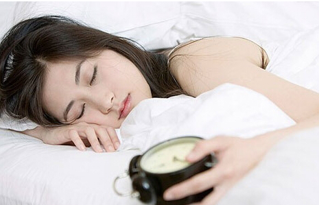 长期睡眠不足当心诱发高血压